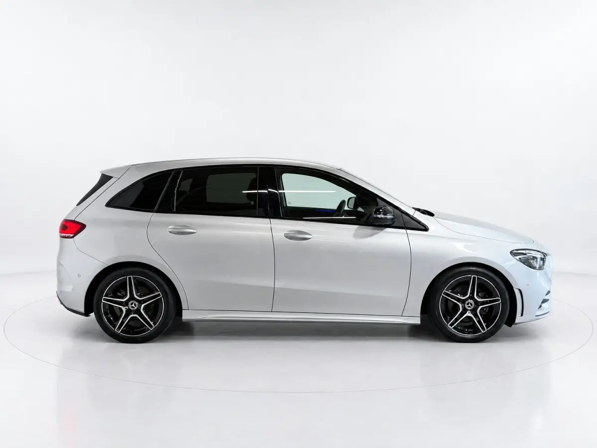 200 Premium AMG-line - Dodehoekdetectie - Elek. kofferklep - Camera