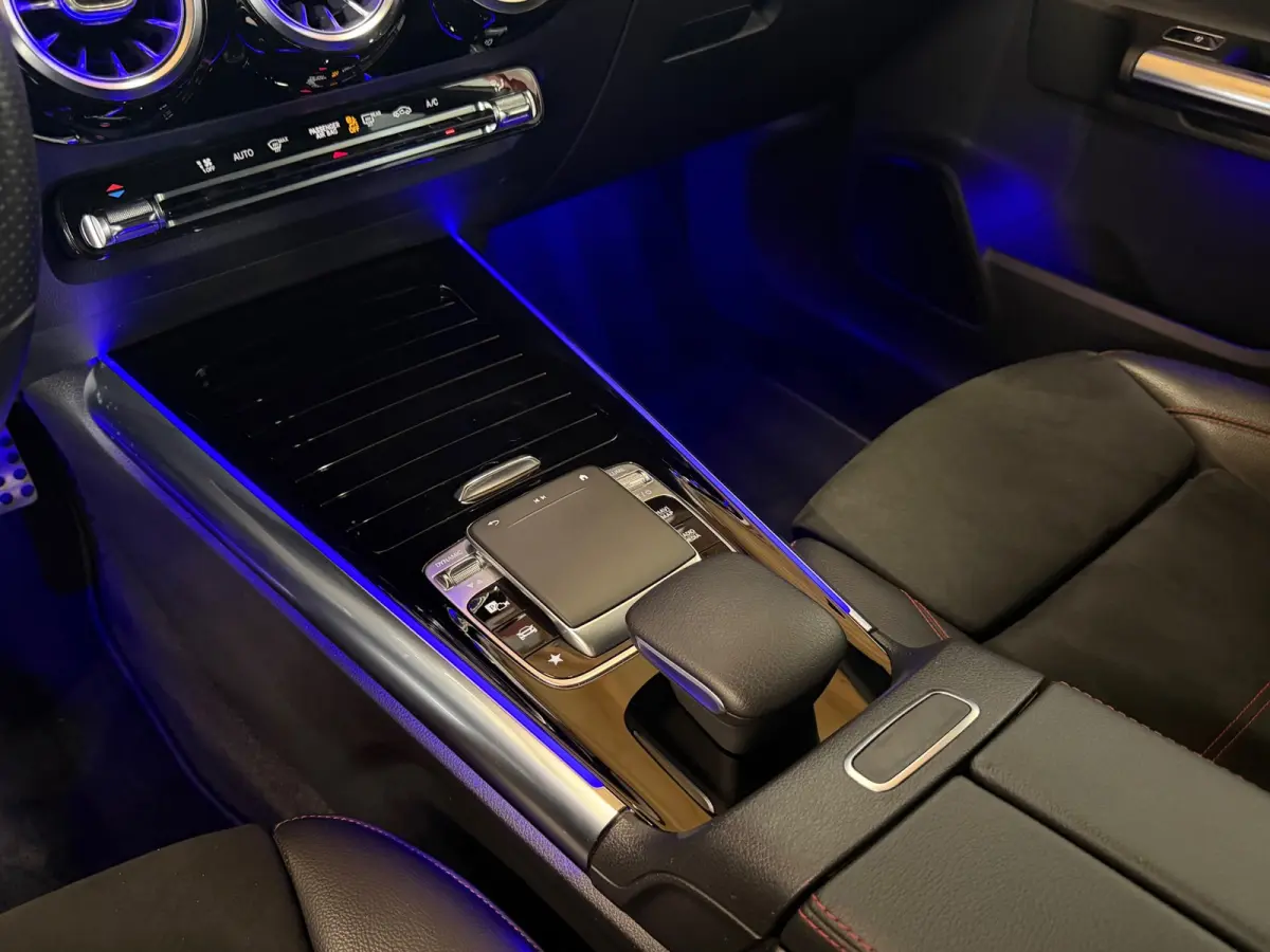 200 Premium AMG-line - Dodehoekdetectie - Elek. kofferklep - Camera