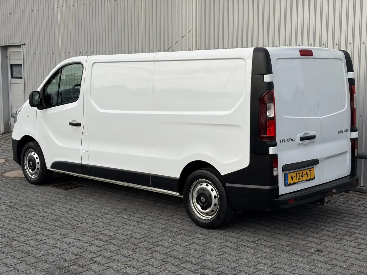 1.6 dCi L2H1 Comfort*NAVI*CRUISE*HAAK*A/C*TEL*3PER