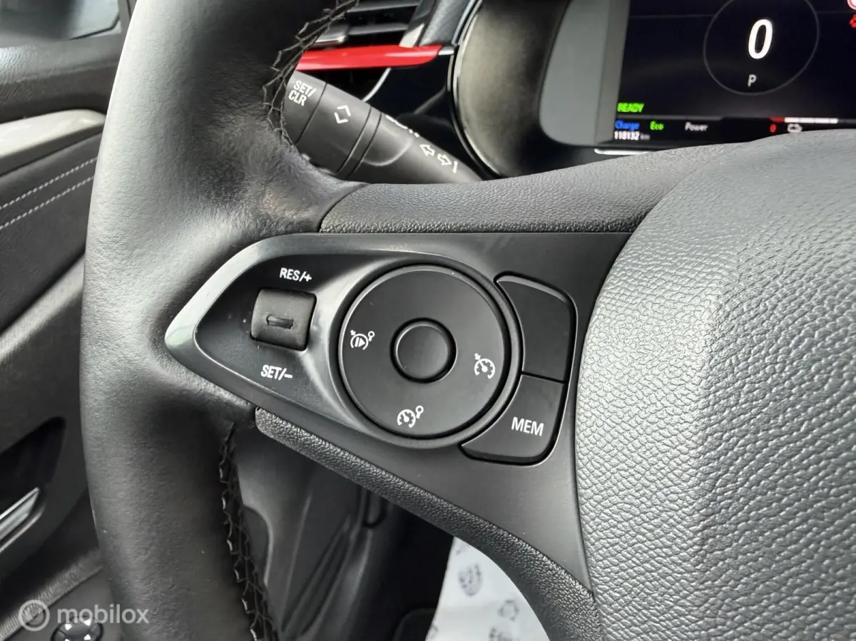 GS Line 50 kWh CarPlay Full-Led soH 93,5%! NAP