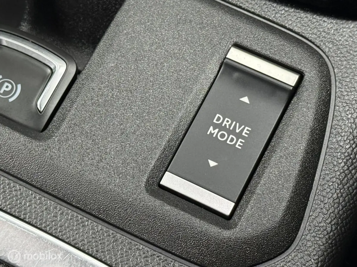GS Line 50 kWh CarPlay Full-Led soH 93,5%! NAP