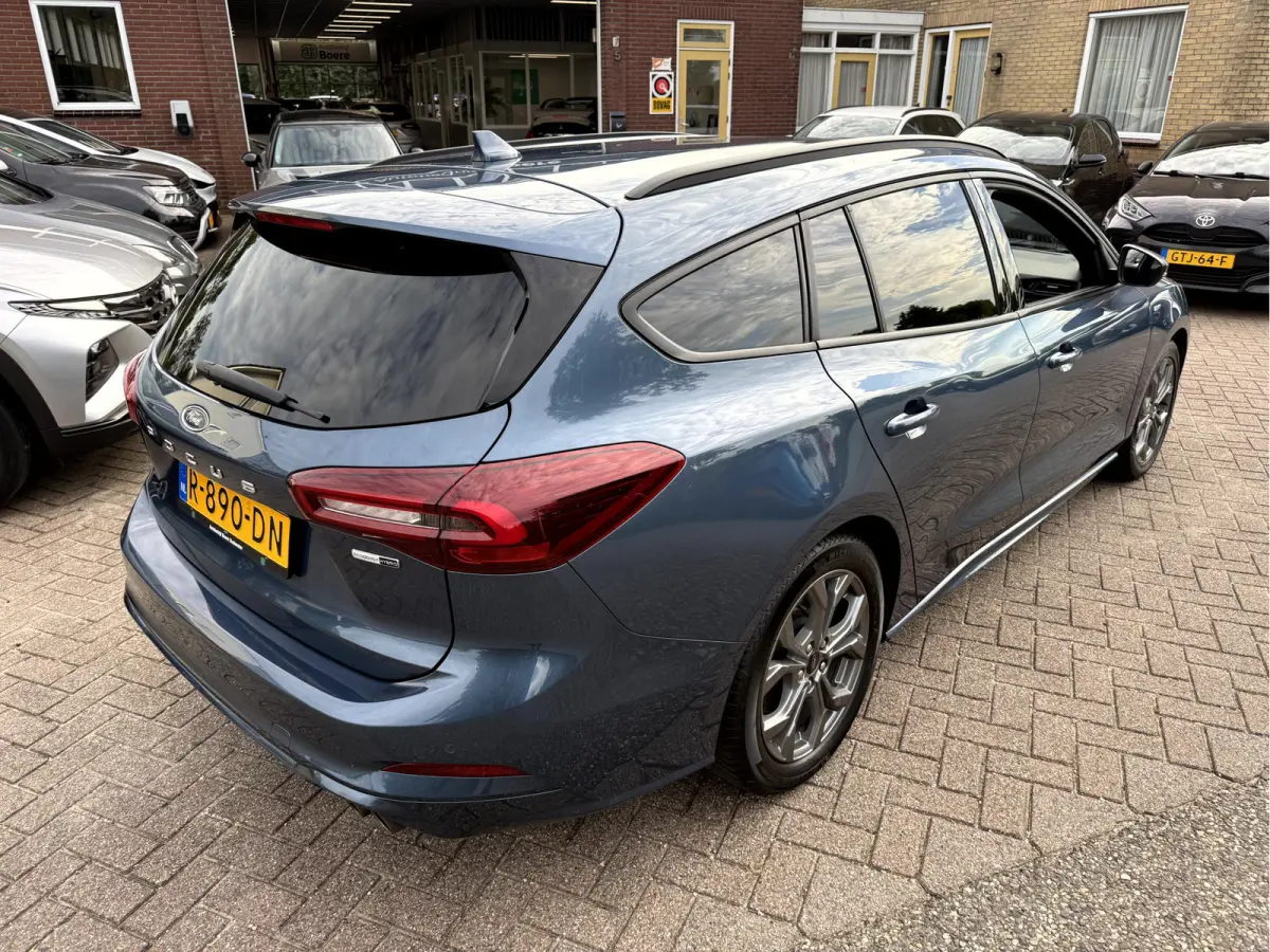 1.0 EcoBoost Hybrid ST Line Fullmap Navigatie, 17''Lmv