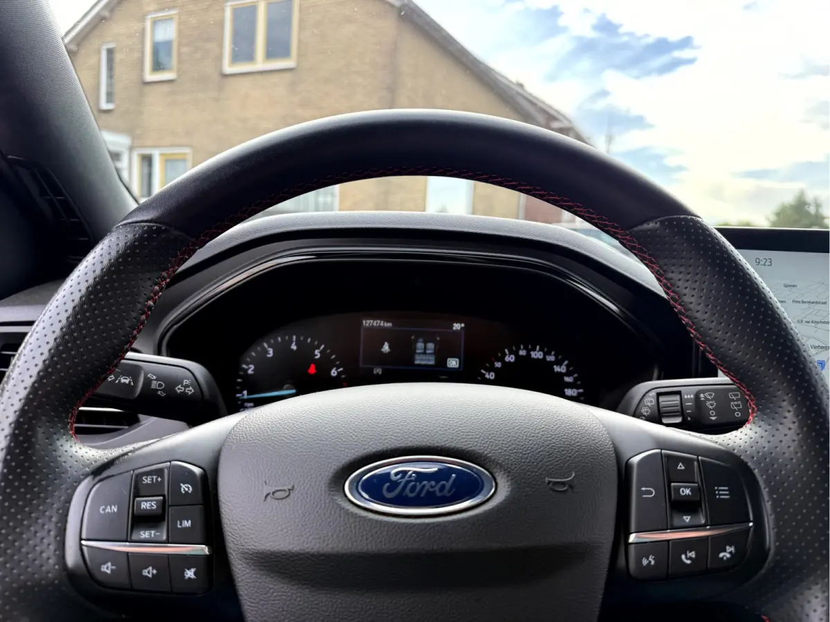 1.0 EcoBoost Hybrid ST Line Fullmap Navigatie, 17''Lmv