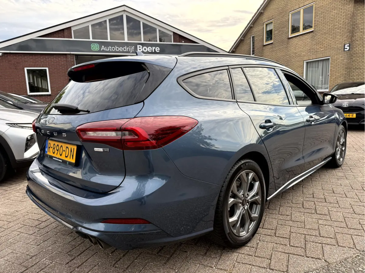 1.0 EcoBoost Hybrid ST Line Fullmap Navigatie, 17''Lmv