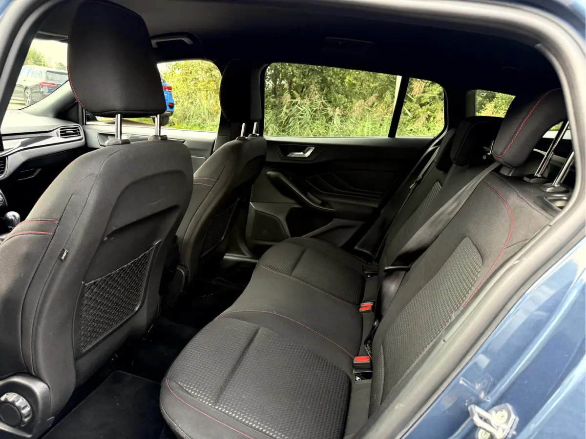 1.0 EcoBoost Hybrid ST Line Fullmap Navigatie, 17''Lmv