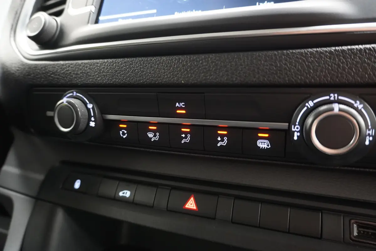 L3 Edition 136PK 75 kWh - Airco - Navi - PDC - SOH 100% - €22.900,- Excl.