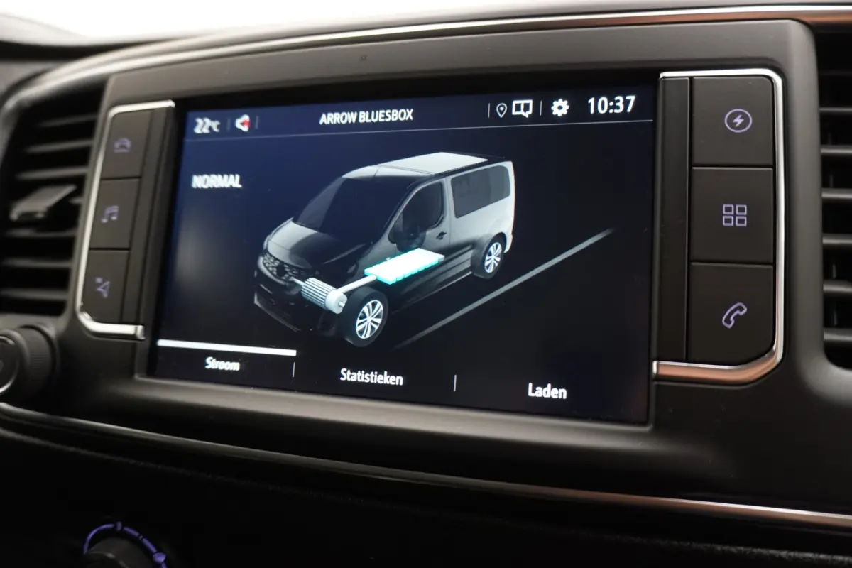 L3 Edition 136PK 75 kWh - Airco - Navi - PDC - SOH 100% - €22.900,- Excl.