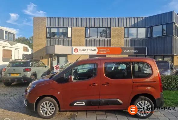 combi 1.2 PureTech Feel UNIEKE KLEUR