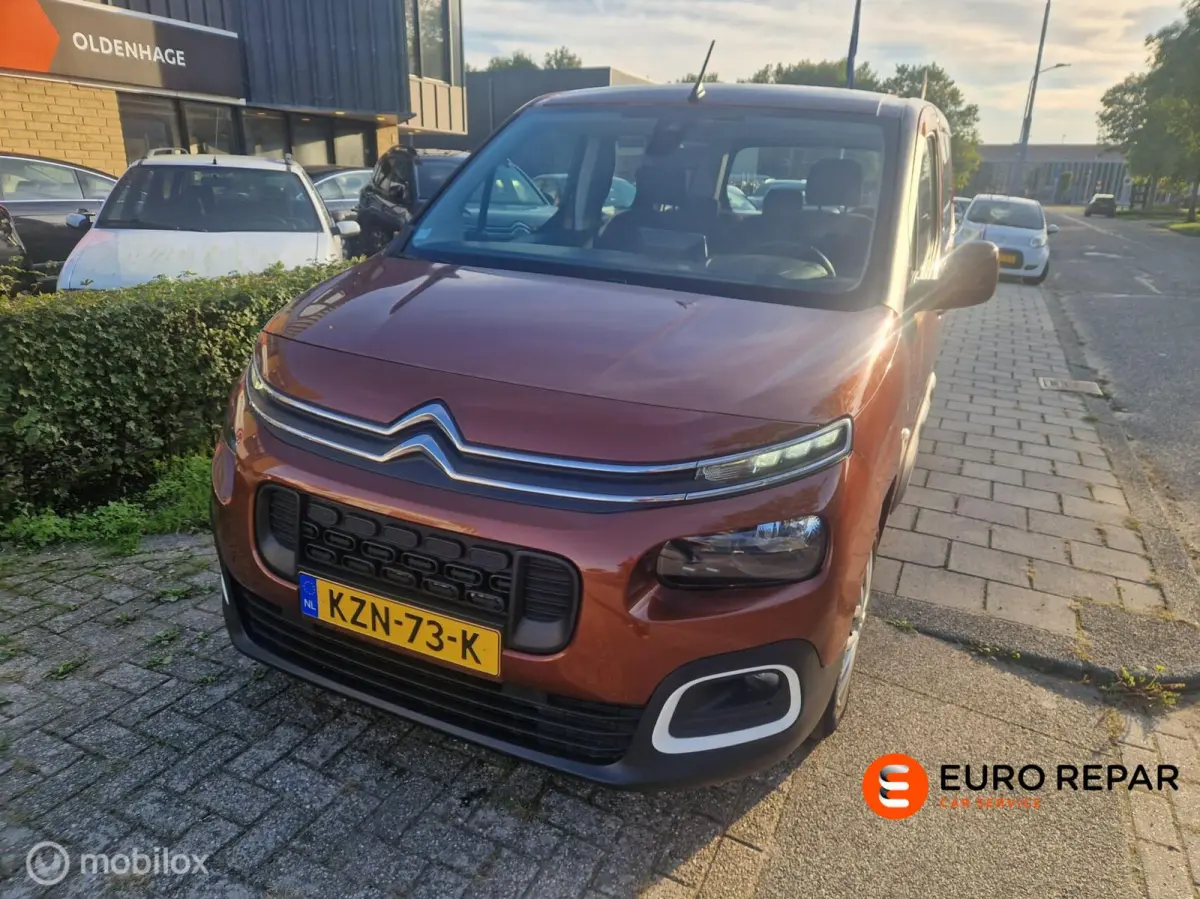 combi 1.2 PureTech Feel UNIEKE KLEUR