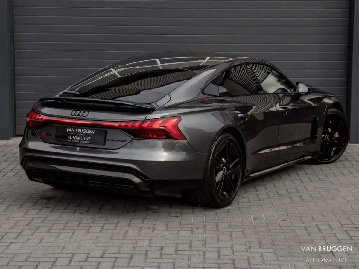RS 93kwh Carbon Keramisch BTW Exclusive Alcantara Massage Koeling