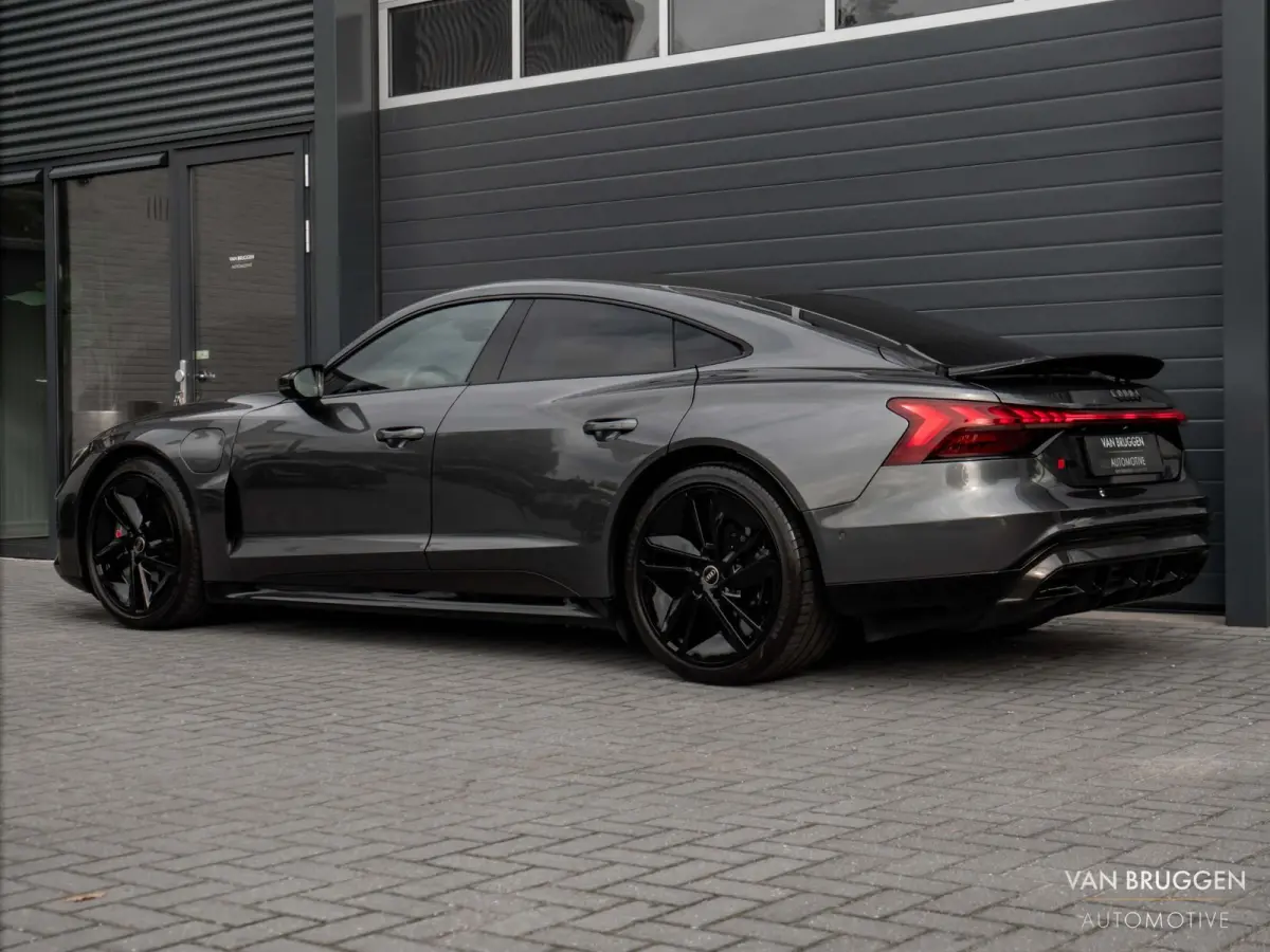 RS 93kwh Carbon Keramisch BTW Exclusive Alcantara Massage Koeling