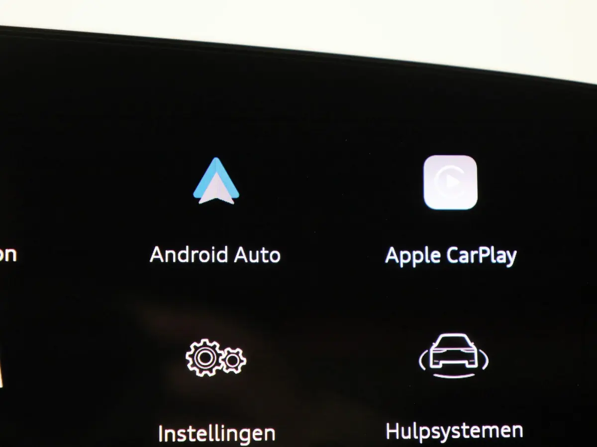 2.0 TFSI e-hybrid quattro S edition Competition 367 PK | S-line | 360 Camera | Trekhaak | Adaptive cruise control | Keyless | MMI bijrijdersdisplay | Apple Carplay | Android Auto | Lichtmeta
