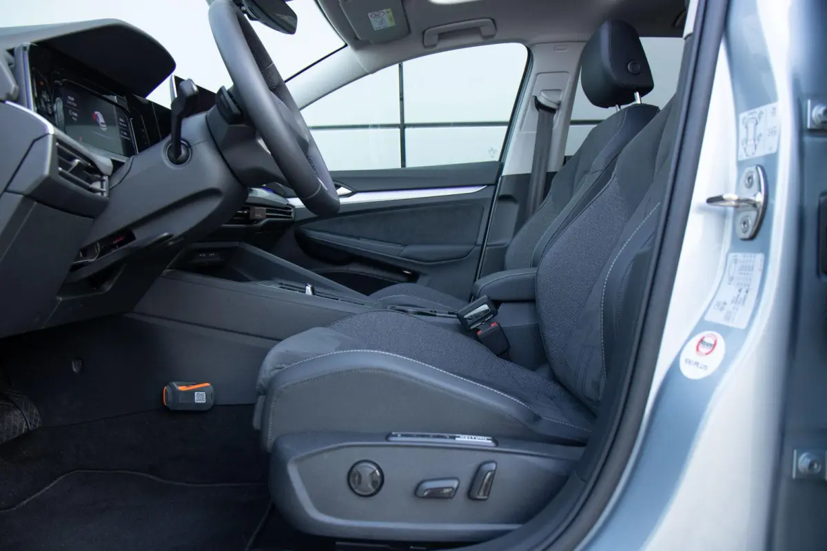 1.5 eHybrid 204pk Life Edition | Panoramadak | Trekhaak Wegklapbaar | Elektrische Stoelen met Geheugen