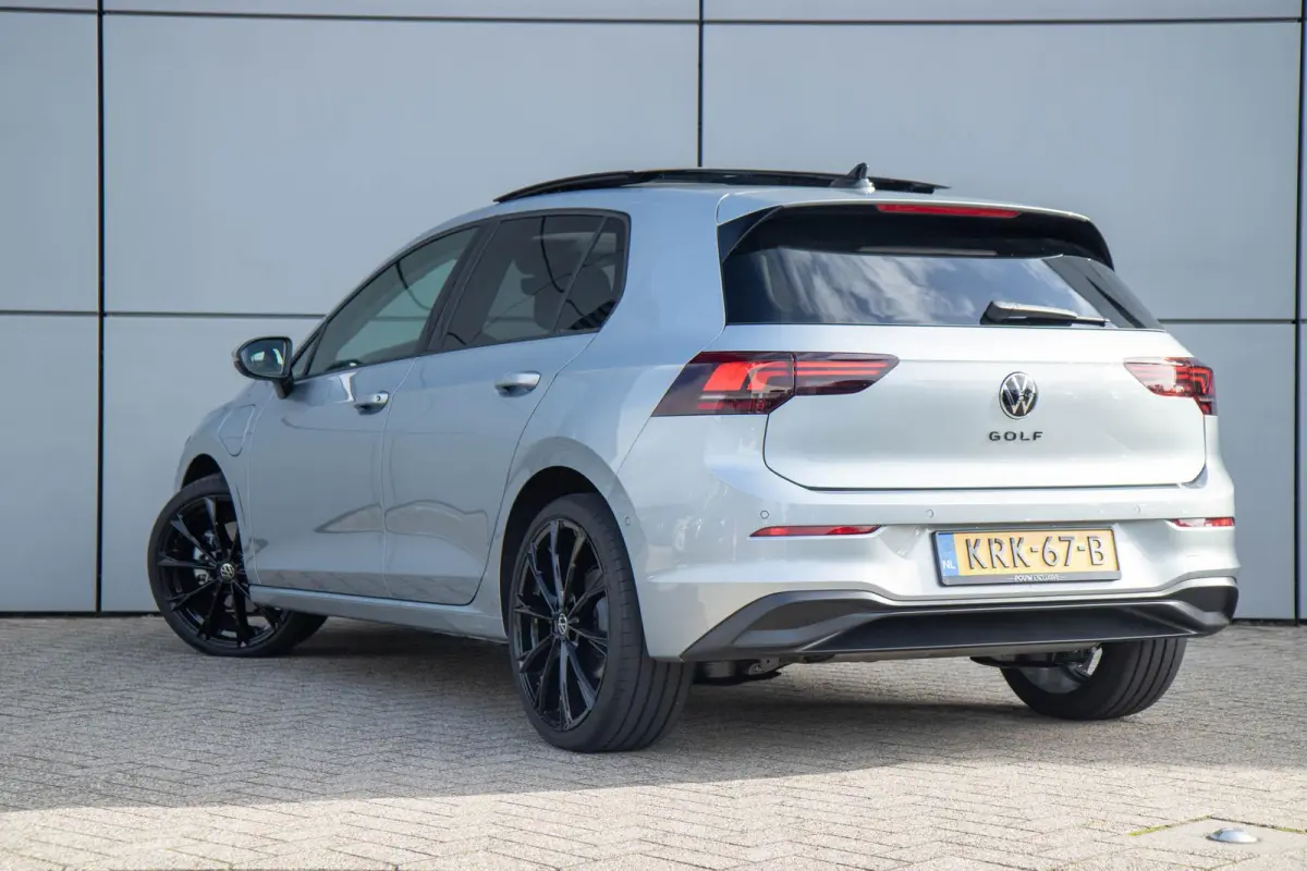 1.5 eHybrid 204pk Life Edition | Panoramadak | Trekhaak Wegklapbaar | Elektrische Stoelen met Geheugen