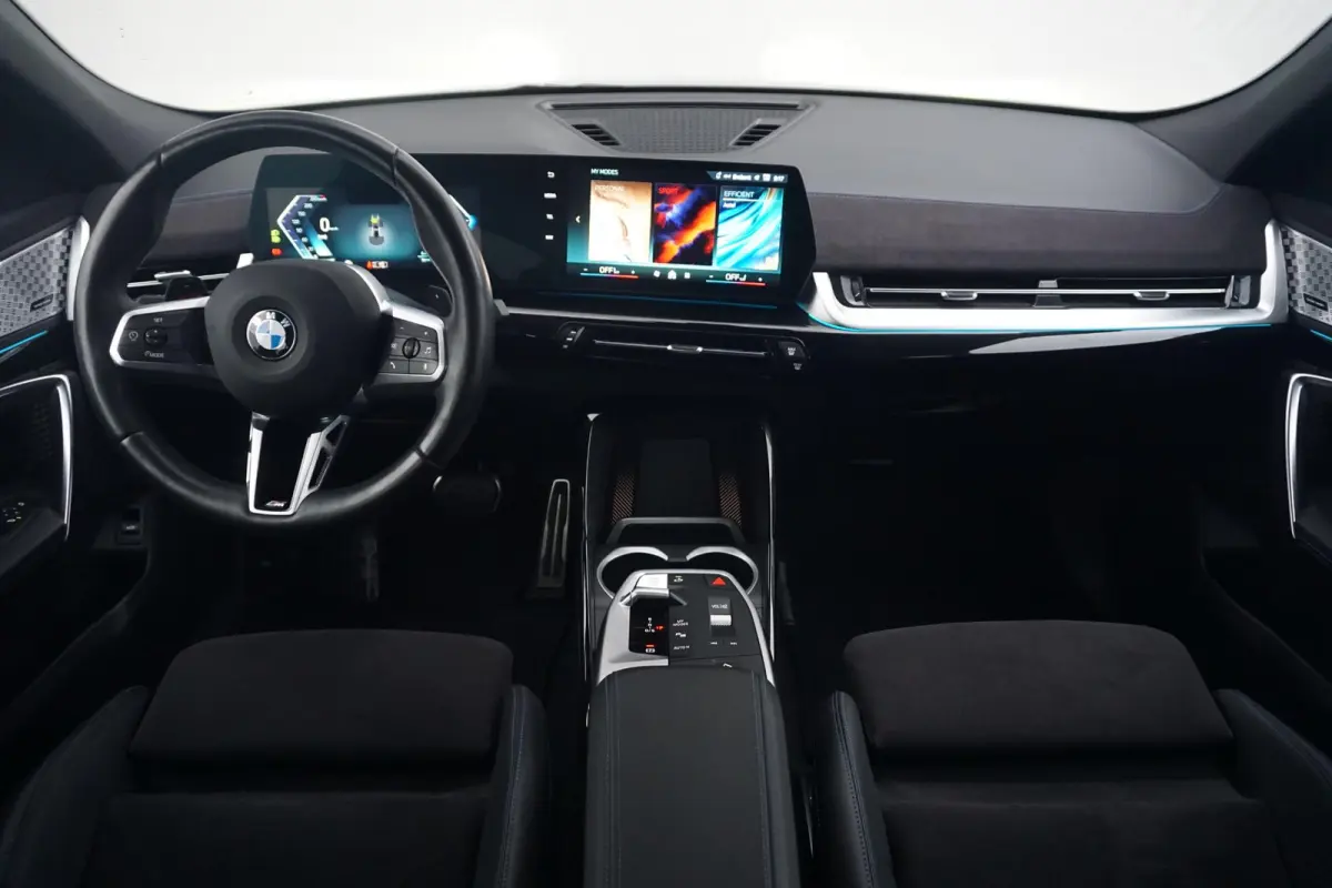 sDrive18d M Sportpakket Pro 19'' / Harman Kardon / Trekhaak / Parking Assistant