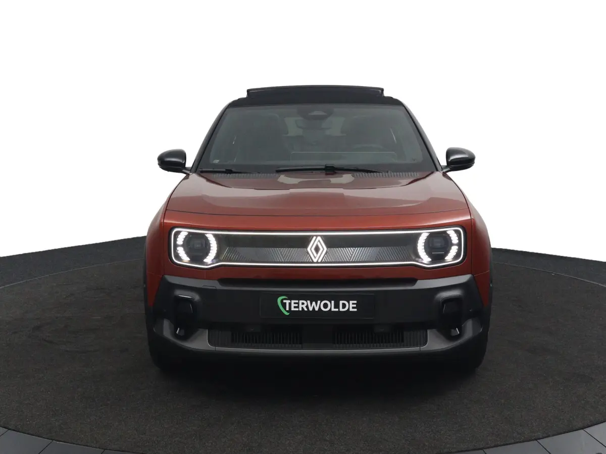 iconic “plein sud™” 150 pk comfort range | pack advanced driving assist | Harman Kardon® premium audio |