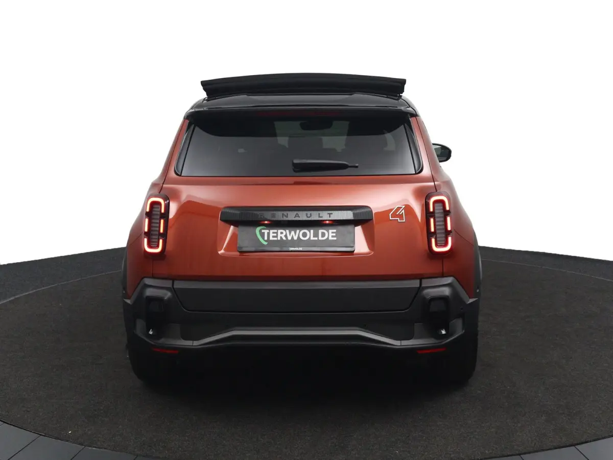 iconic “plein sud™” 150 pk comfort range | pack advanced driving assist | Harman Kardon® premium audio |