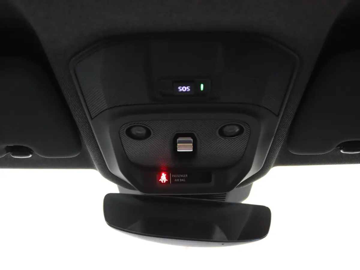 iconic “plein sud™” 150 pk comfort range | pack advanced driving assist | Harman Kardon® premium audio |