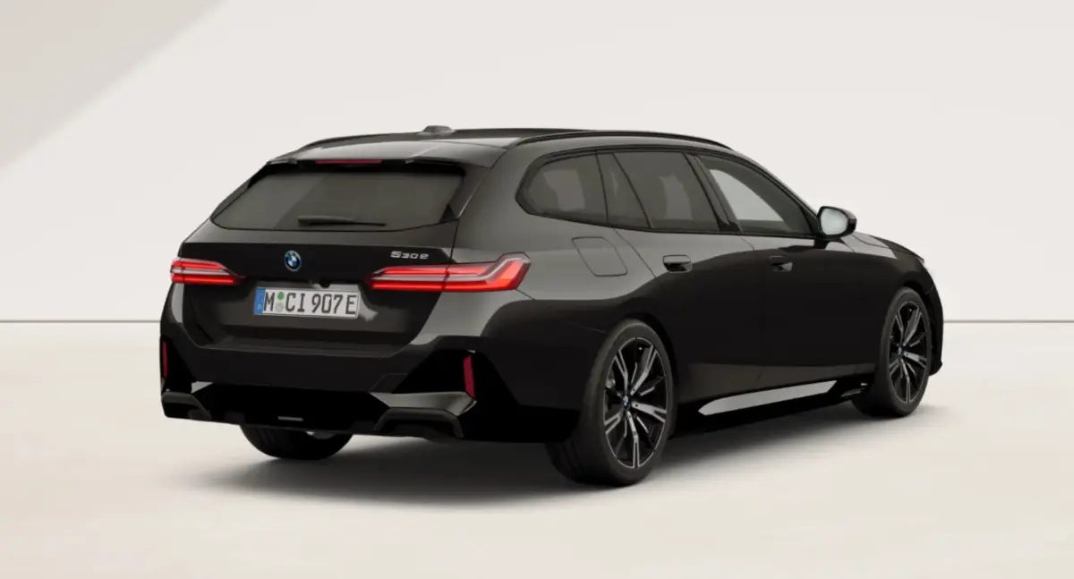 530e M Sport Edition Panoramadak - Driving Assistant Professional - Stoelventilatie - Getinte Ruiten - Stoelverwarming voor/achter - Comfort Access - Parking Assistant Plus - Harman Kardon -