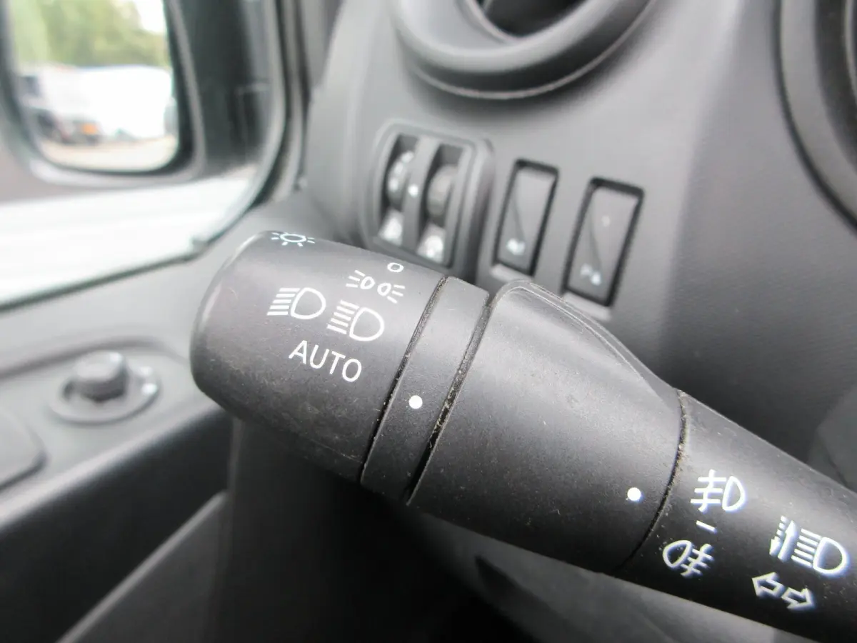 2.0 dCi 120pk T29 L2 DC, Dubbel Cabine, Euro 6, Airco, Camera