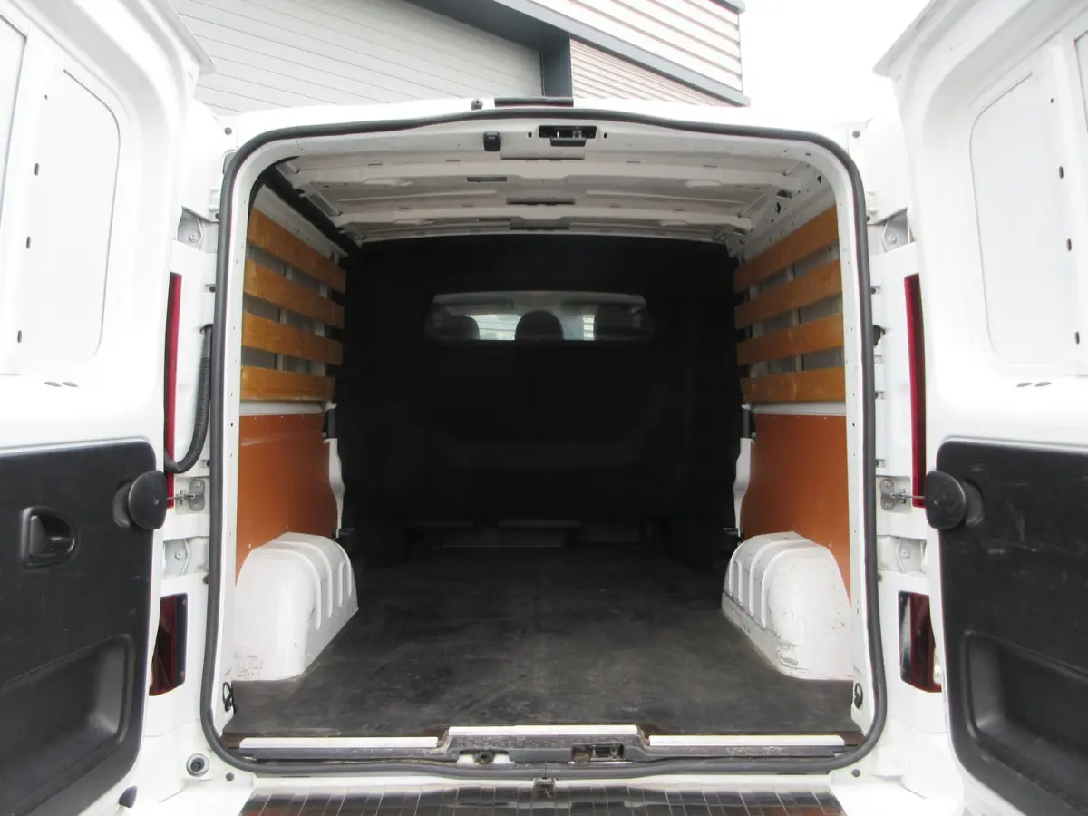 2.0 dCi 120pk T29 L2 DC, Dubbel Cabine, Euro 6, Airco, Camera