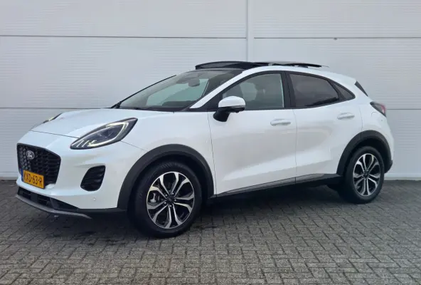 Titanium | Adaptive Cruise Control / Stoel- en stuurwielverwarming / Elektrisch schuif/kantel-dak / 360 Camera / Volledig onderhouden / | Adaptive Cruise | Apple Carplay/Android Auto|telefoo