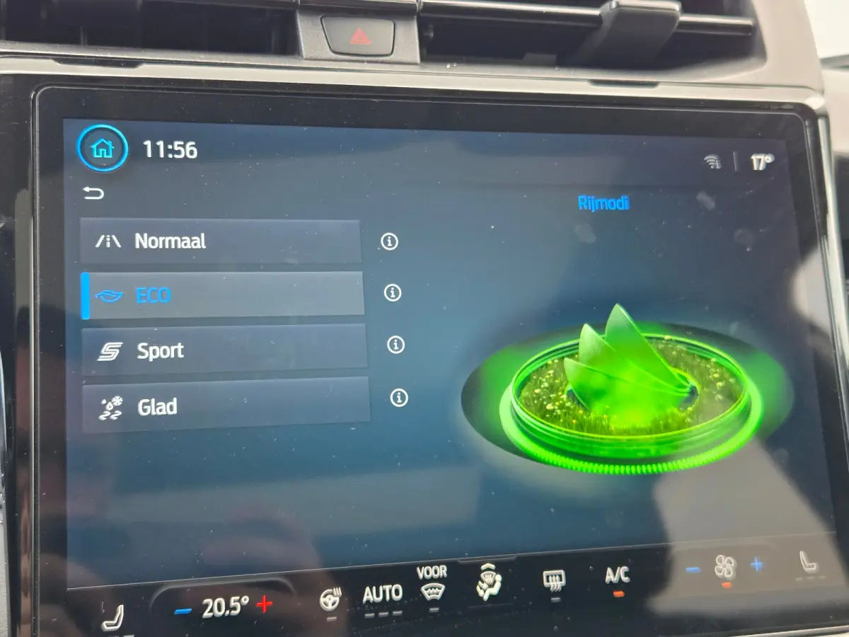 Titanium | Adaptive Cruise Control / Stoel- en stuurwielverwarming / Elektrisch schuif/kantel-dak / 360 Camera / Volledig onderhouden / | Adaptive Cruise | Apple Carplay/Android Auto|telefoo