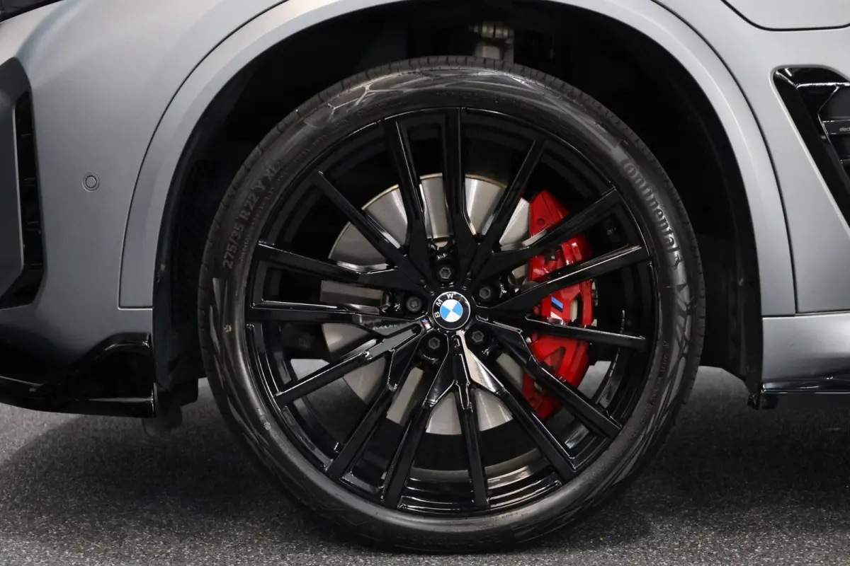 XDrive50e M-Sport MAXTON/LED/VIRTUAL/SFEER/LUCHT/LEER+/S.VERWARMING+MEMORY/22" LMV/360/ACC/ECC/12 MND GARANTIE!