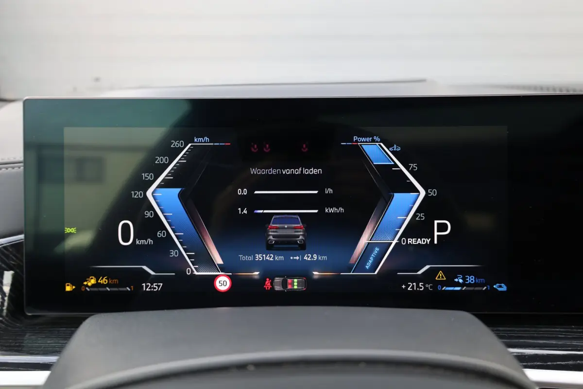 XDrive50e M-Sport MAXTON/LED/VIRTUAL/SFEER/LUCHT/LEER+/S.VERWARMING+MEMORY/22" LMV/360/ACC/ECC/12 MND GARANTIE!