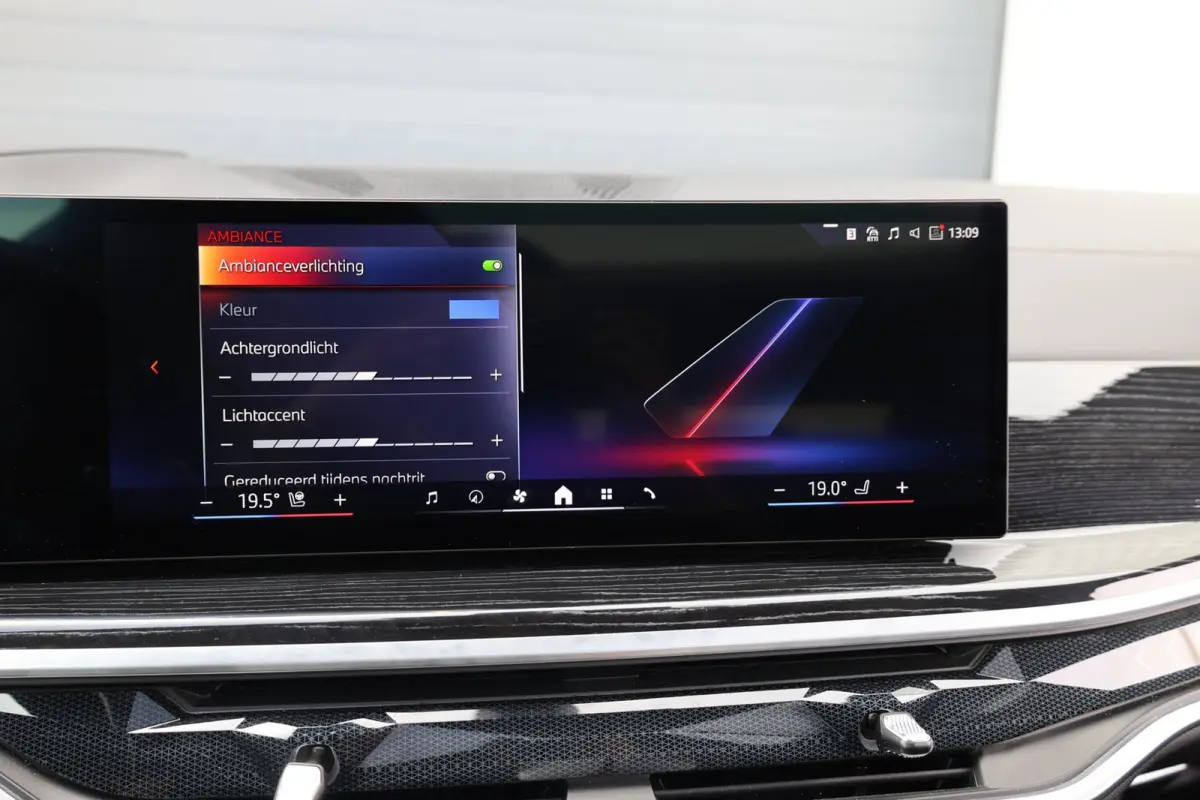 XDrive50e M-Sport MAXTON/LED/VIRTUAL/SFEER/LUCHT/LEER+/S.VERWARMING+MEMORY/22" LMV/360/ACC/ECC/12 MND GARANTIE!