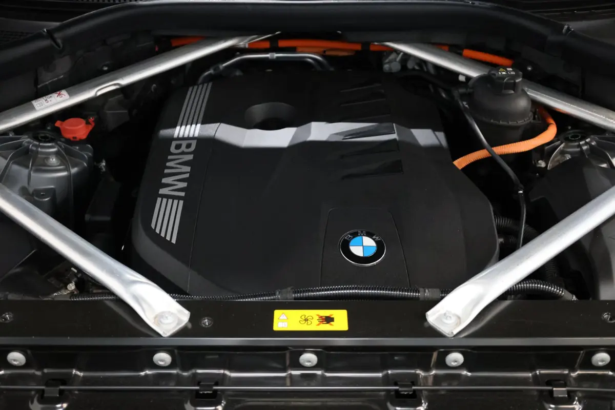 XDrive50e M-Sport MAXTON/LED/VIRTUAL/SFEER/LUCHT/LEER+/S.VERWARMING+MEMORY/22" LMV/360/ACC/ECC/12 MND GARANTIE!