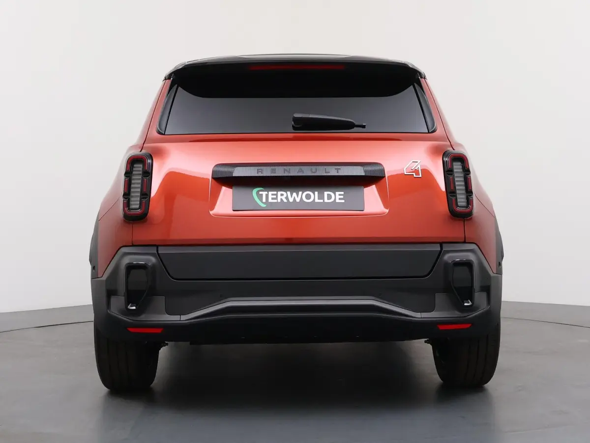 iconic “plein sud™” 150 pk comfort range | pack advanced driving assist | Harman Kardon® premium audio |