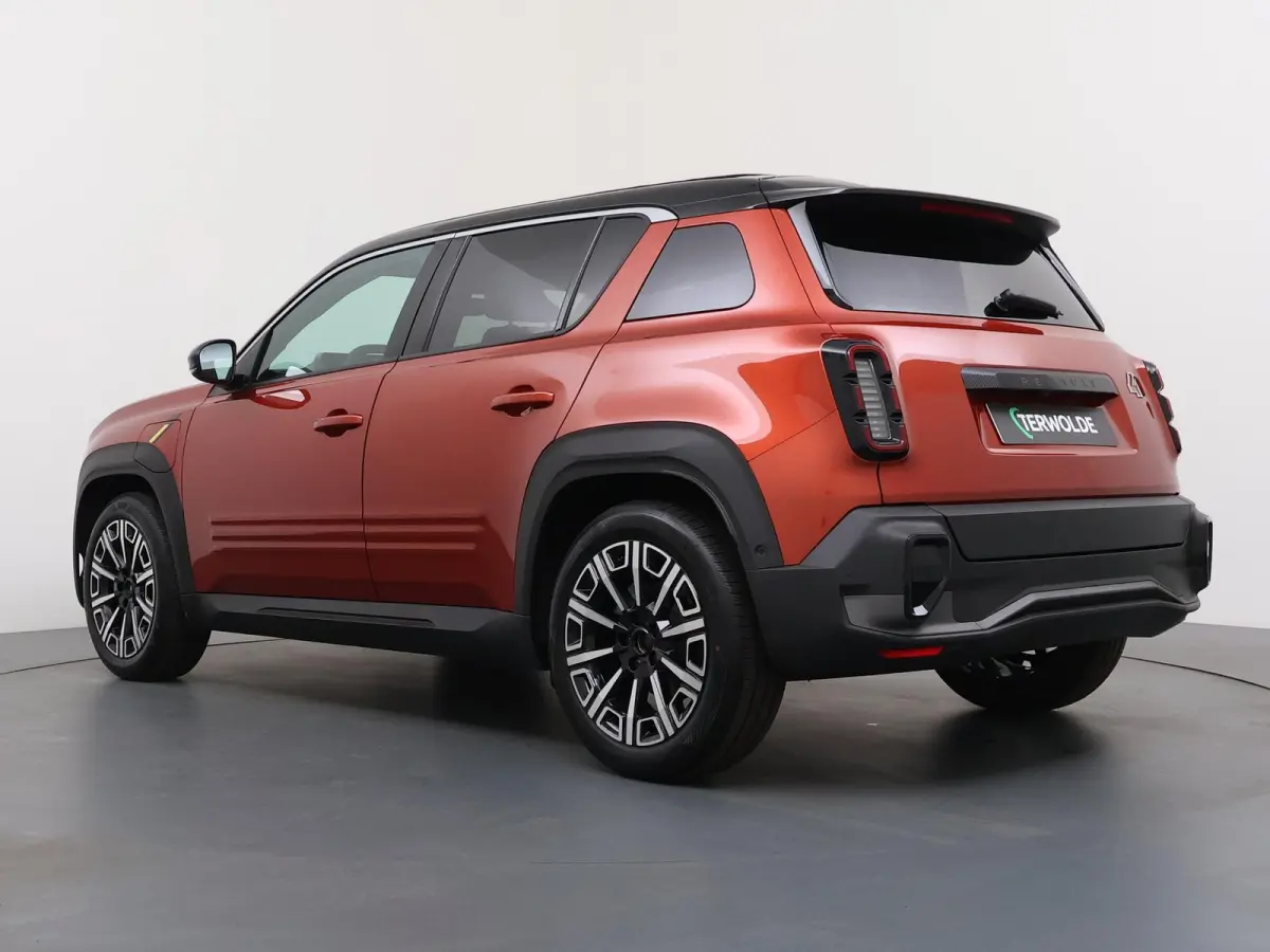 iconic “plein sud™” 150 pk comfort range | pack advanced driving assist | Harman Kardon® premium audio |