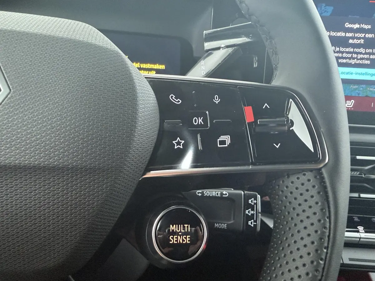 iconic “plein sud™” 150 pk comfort range | pack advanced driving assist | Harman Kardon® premium audio |