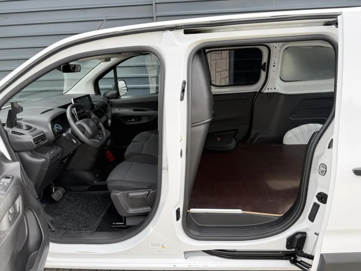 XL Grijs Kenteken Full Electrisch 50 kWh