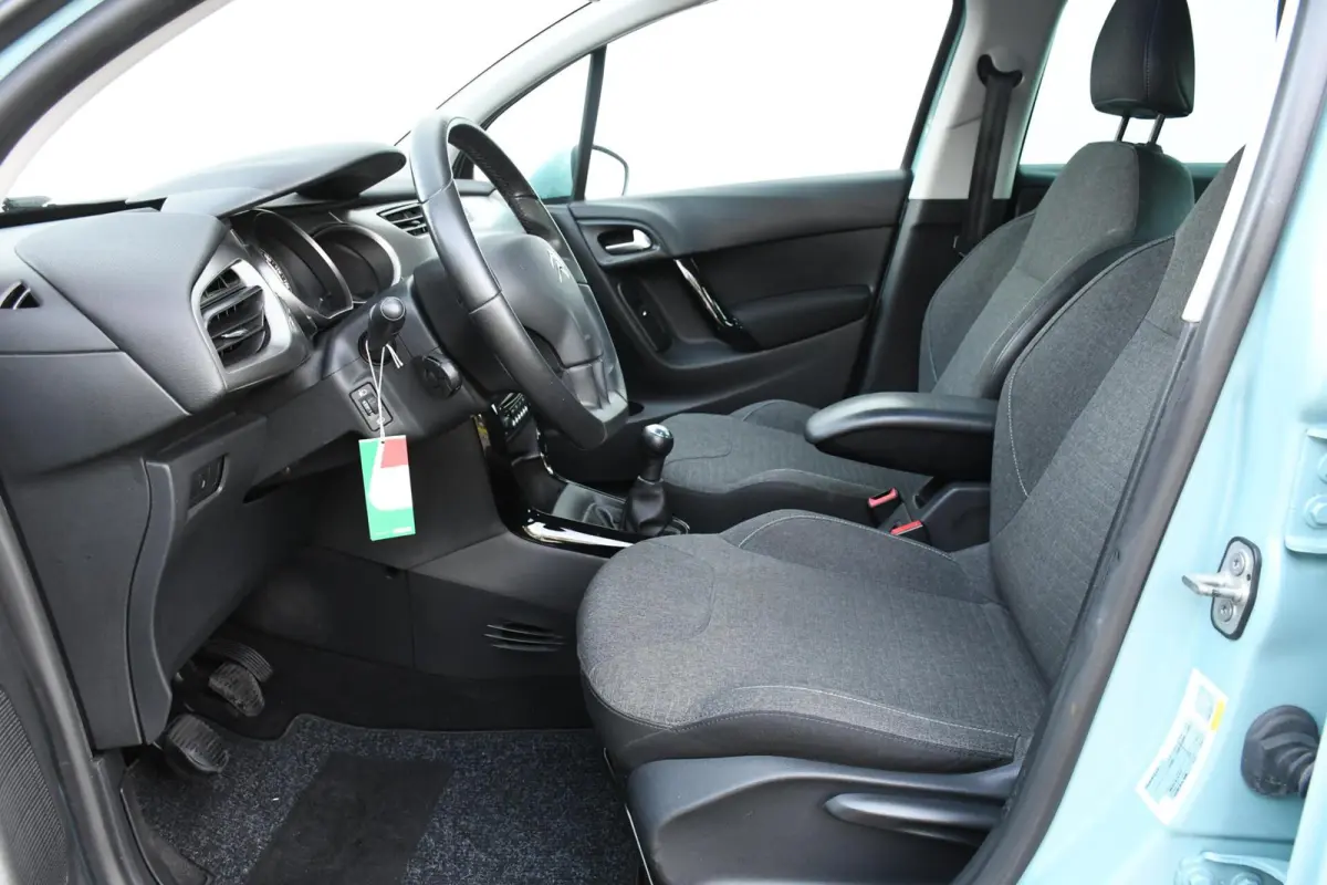 1.0 PureTech Feel Edition Lage km Airco