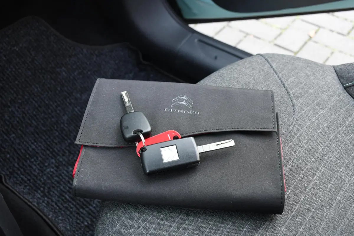 1.0 PureTech Feel Edition Lage km Airco