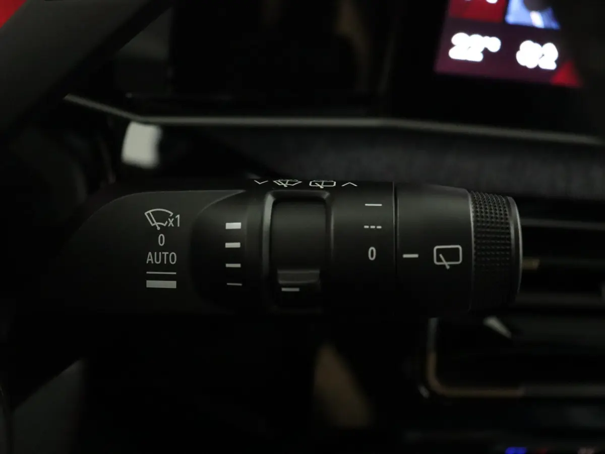 techno 150 pk comfort range | pack extended grip | pack safety & advanced driving assist | pack winter premium | Harman Kardon® premium audio |