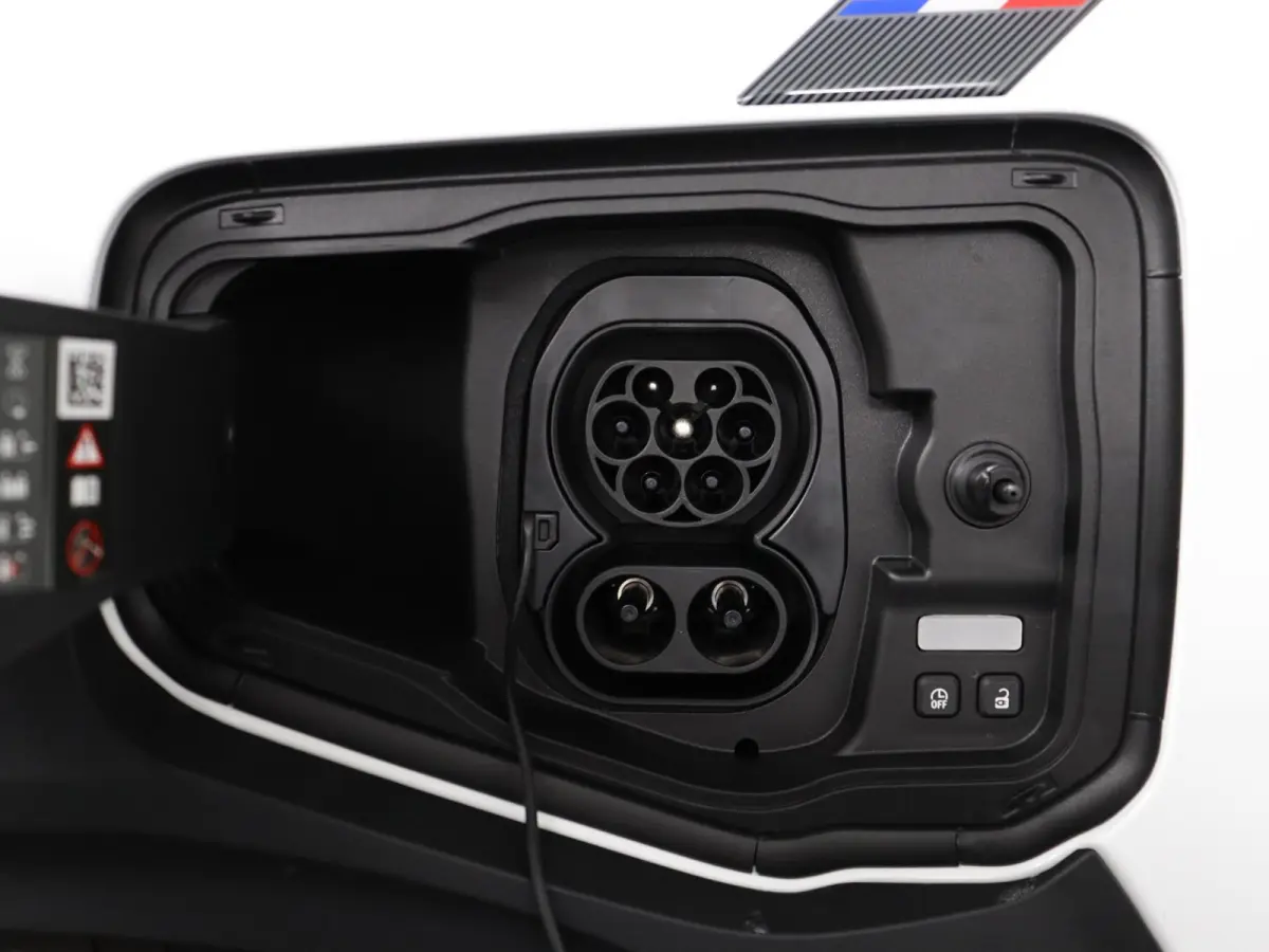techno 150 pk comfort range | pack winter premium | motorkap zwart |