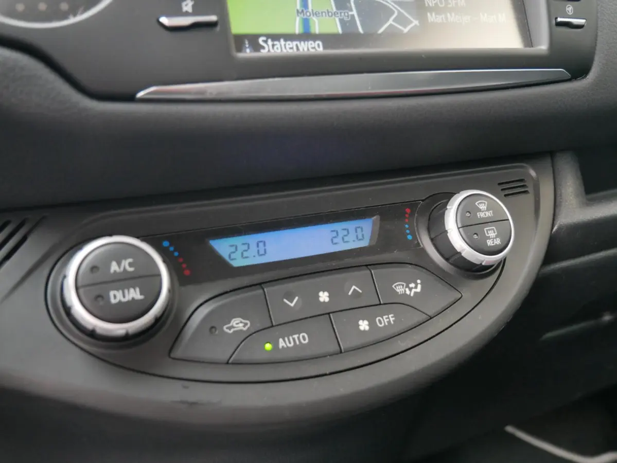 1.5 Hybrid Y20 Exclusive Edition Camera| Dealer onderhouden|