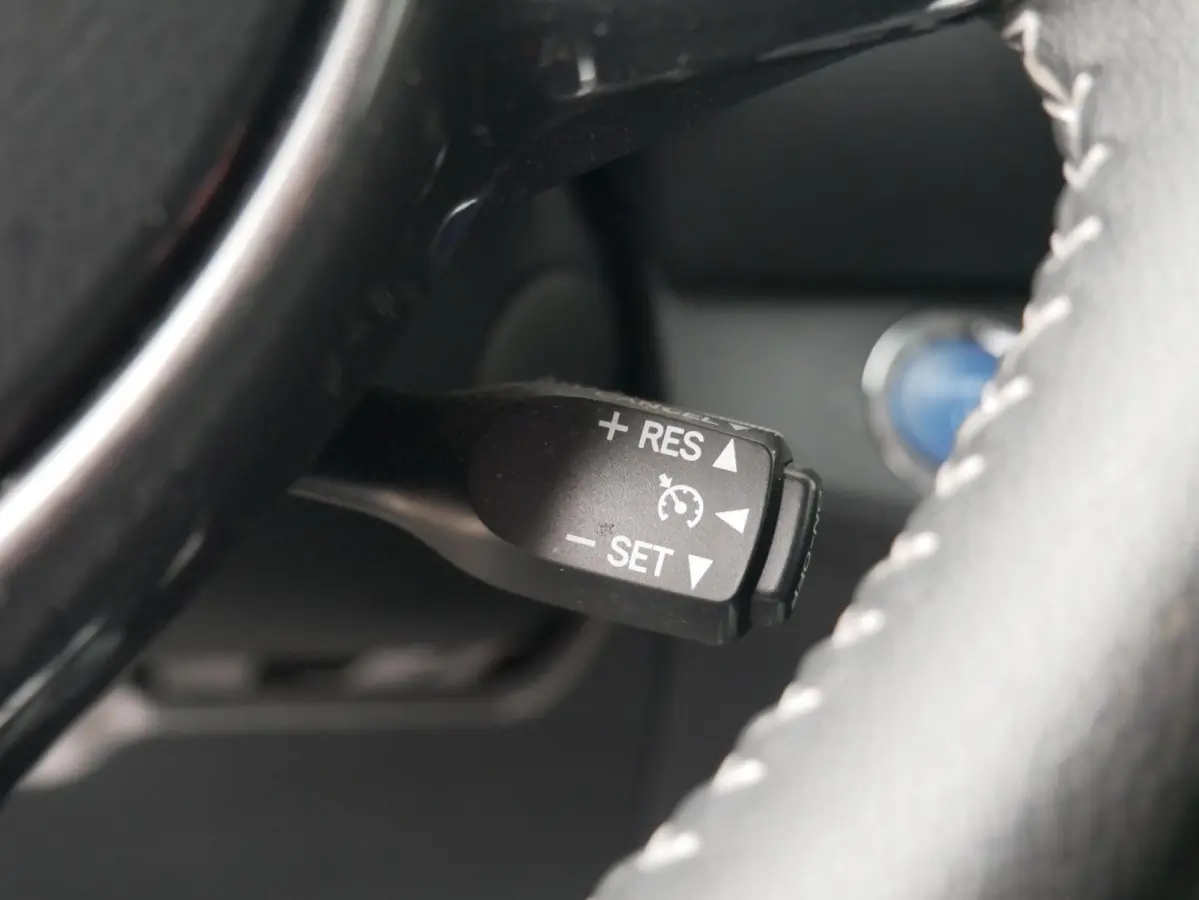1.5 Hybrid Y20 Exclusive Edition Camera| Dealer onderhouden|