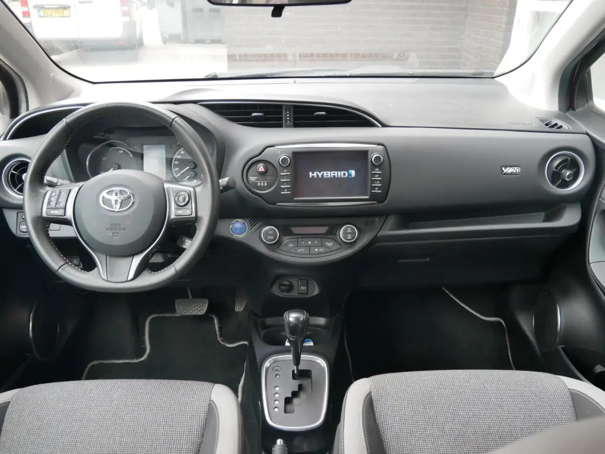 1.5 Hybrid Y20 Exclusive Edition Camera| Dealer onderhouden|