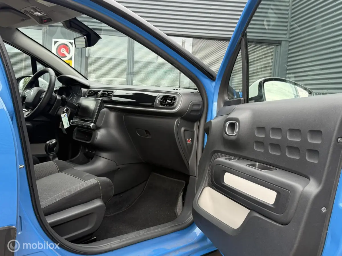 1.2 PureTech Live - Navi - Carplay - Parkeersensoren -