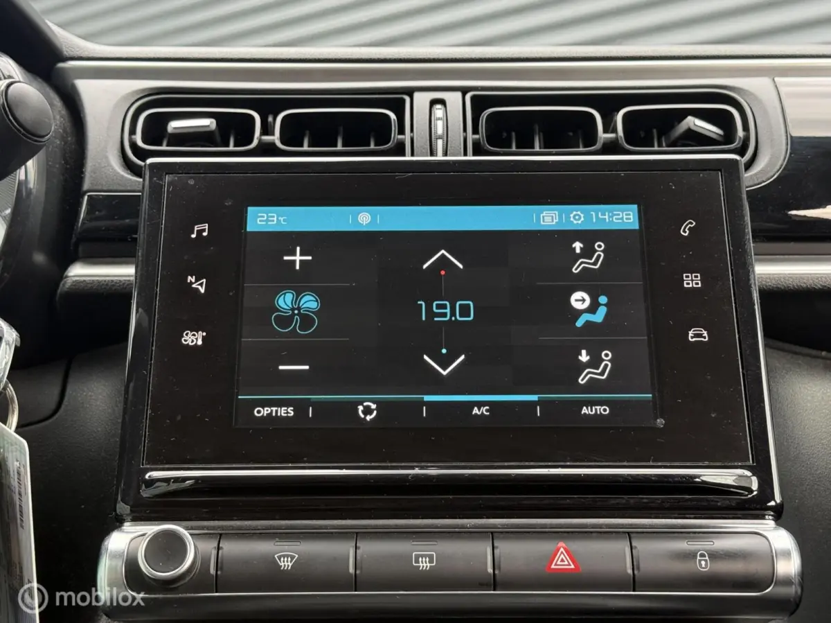 1.2 PureTech Live - Navi - Carplay - Parkeersensoren -