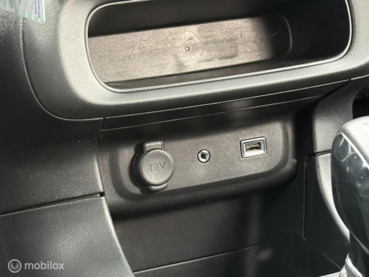 1.2 PureTech Live - Navi - Carplay - Parkeersensoren -
