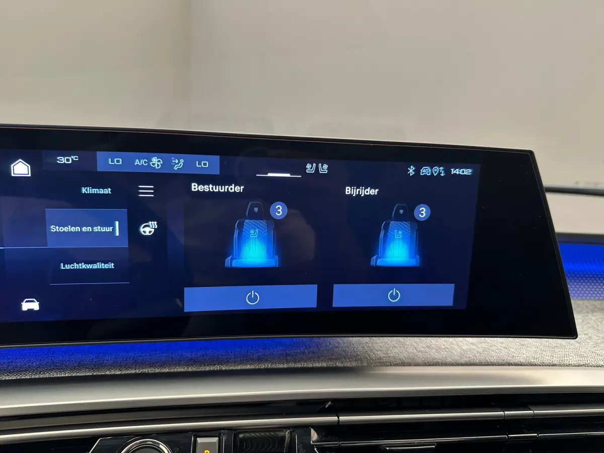 1.2 Hybrid 136 GT Panorama Dak | 360 Camera | Elek. Lederen Stoelen met Massage | FOCAL | Stoelverwarming/Ventilatie | Afneembare Trekhaak | Achterstoelen verwarmd | Achteruitrijcamera | Afw