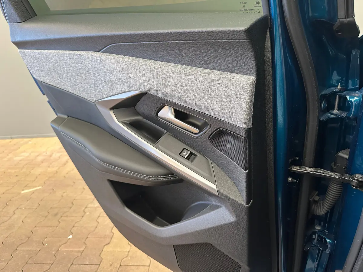 1.2 Hybrid 136 GT Panorama Dak | 360 Camera | Elek. Lederen Stoelen met Massage | FOCAL | Stoelverwarming/Ventilatie | Afneembare Trekhaak | Achterstoelen verwarmd | Achteruitrijcamera | Afw