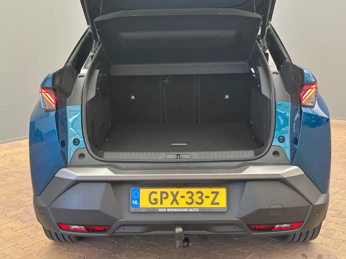 1.2 Hybrid 136 GT Panorama Dak | 360 Camera | Elek. Lederen Stoelen met Massage | FOCAL | Stoelverwarming/Ventilatie | Afneembare Trekhaak | Achterstoelen verwarmd | Achteruitrijcamera | Afw