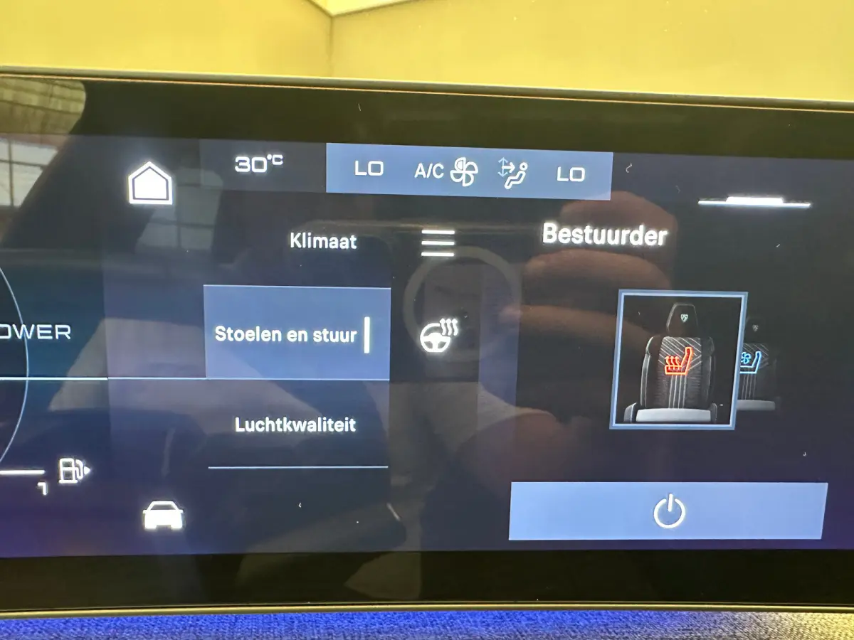 1.2 Hybrid 136 GT Panorama Dak | 360 Camera | Elek. Lederen Stoelen met Massage | FOCAL | Stoelverwarming/Ventilatie | Afneembare Trekhaak | Achterstoelen verwarmd | Achteruitrijcamera | Afw