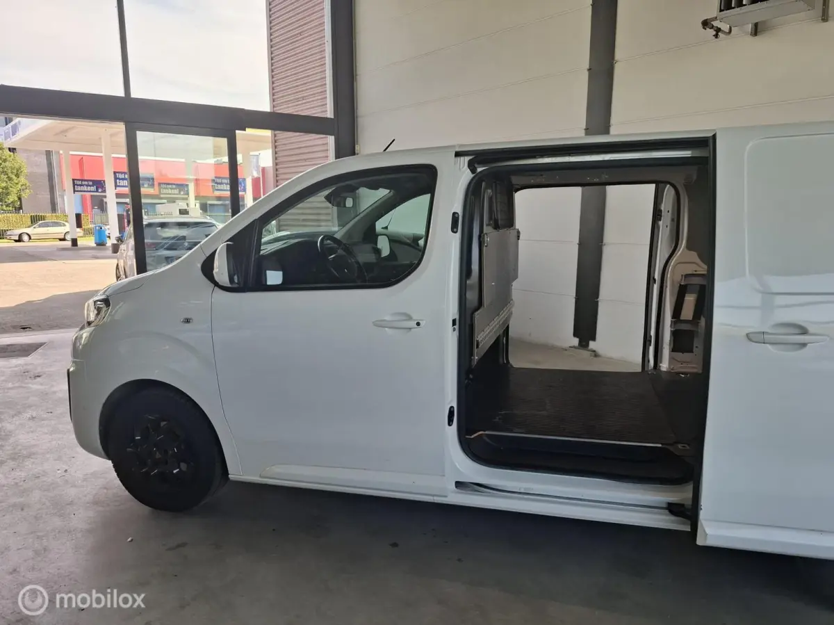 Bestel 2.0 BlueHDI 120 Standard Premium